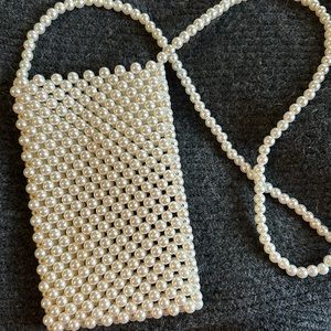 Pearl cellphone/purse